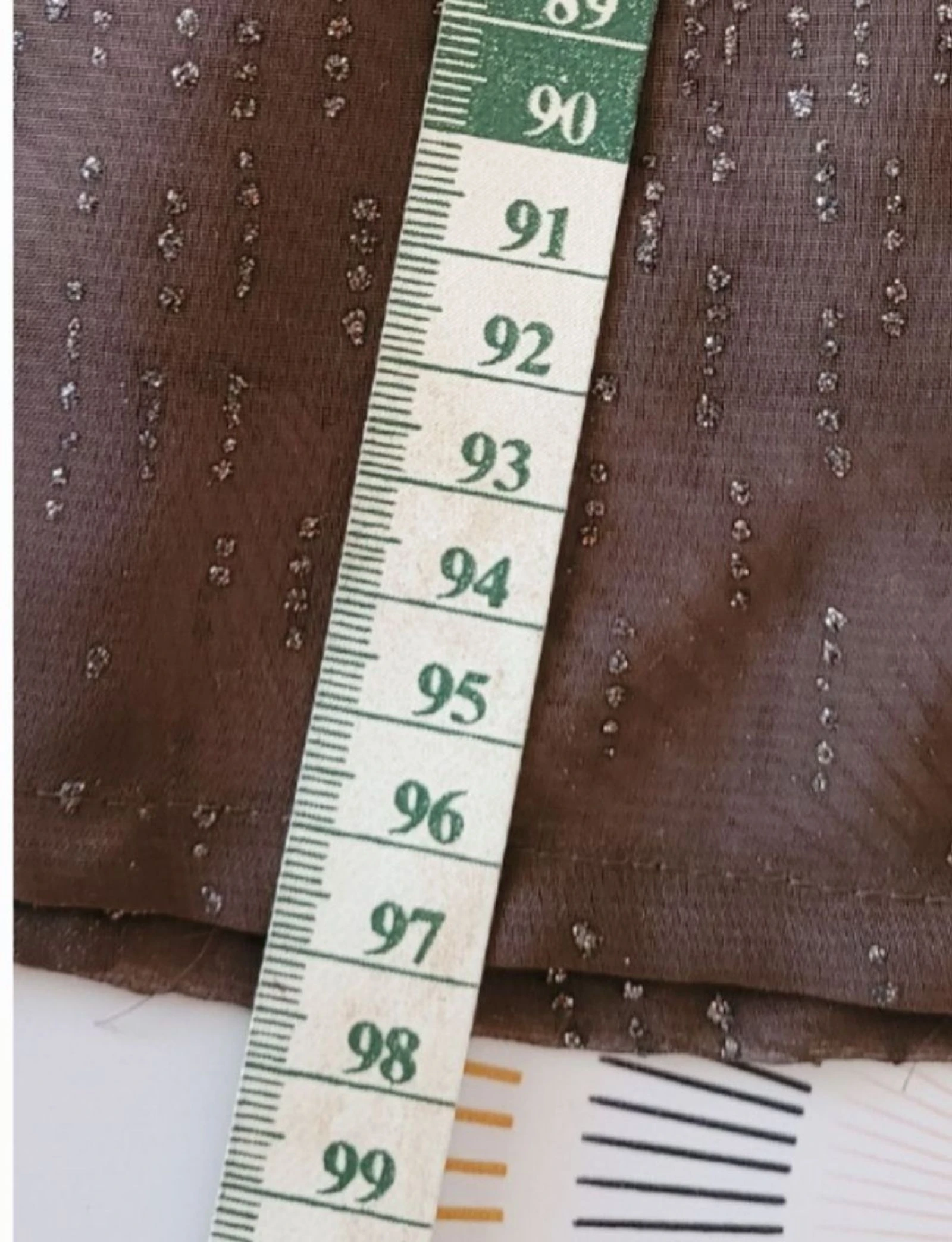 Bandolera Jupe TFr36/TS -Longa&Dobras -Voile Kaki com Brilhos em Ótimo Estado – photo 12